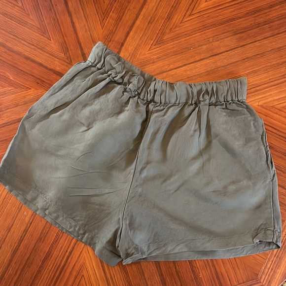 Dynamite Mabel Flowy Linen Shorts - Small - Picture 3 of 3